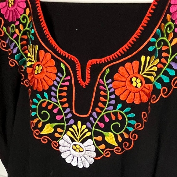 Authentic Mexican Embroidered Dress. Black background Colorful embroidered - Picture 2 of 2